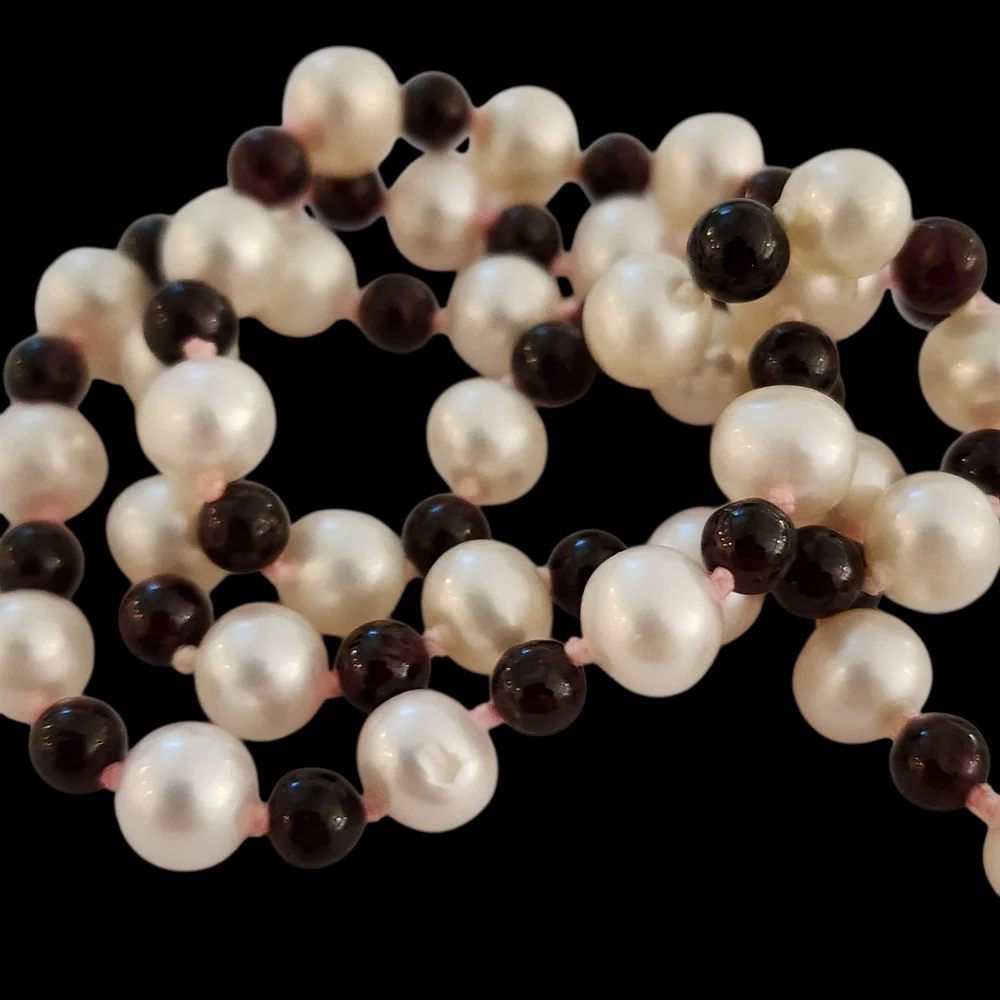 Necklace and bracelet genuine pearls 925 sterling silver garnet hand knotted